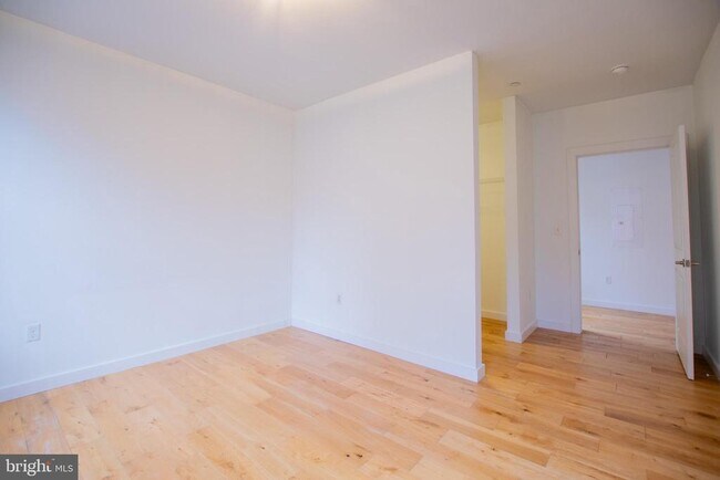 Building Photo - 224 Church St