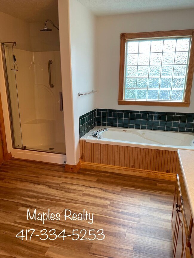 Building Photo - VERY NICE 3 bedroom home in Branson, MO fo...