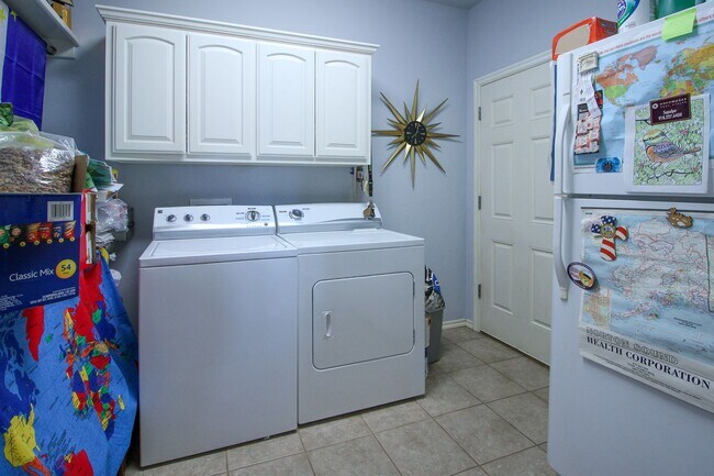 Building Photo - Spacious 5 Bedroom Home In Jenks West School District!