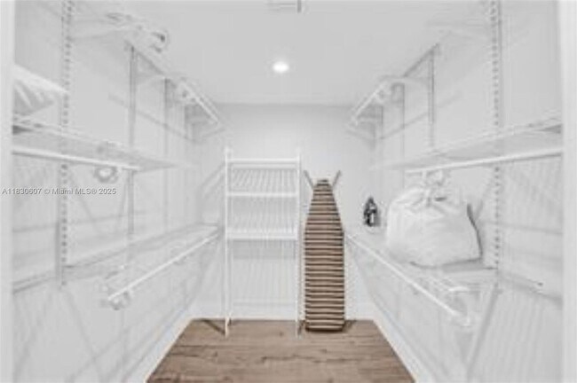 Building Photo - 4100 N 58th Ave
