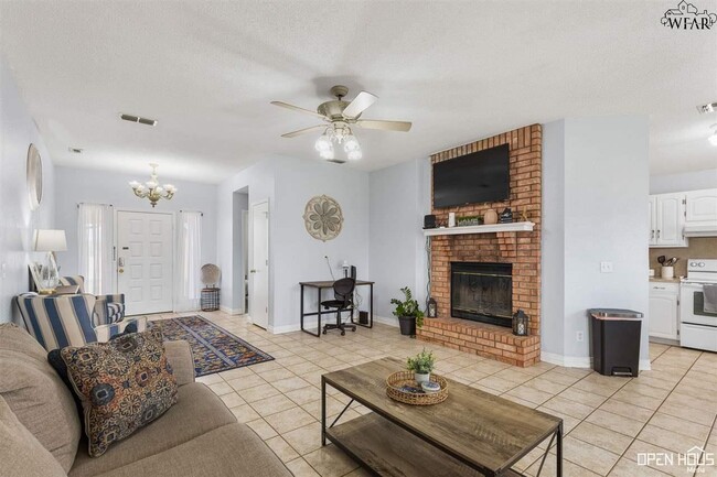 Building Photo - 5411 Forest Cove Dr