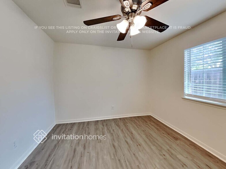 Building Photo - 22310 Laguna Trace Ct