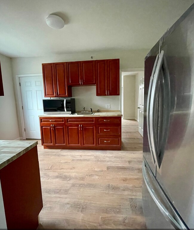 Building Photo - 720 Marion St