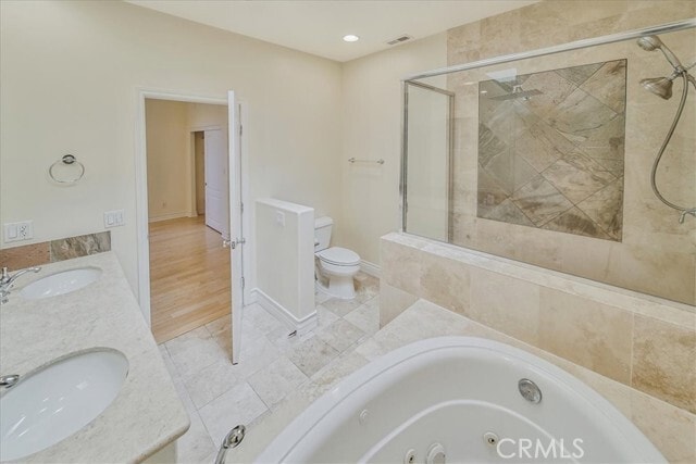 Building Photo - 2109 Vanderbilt Ln