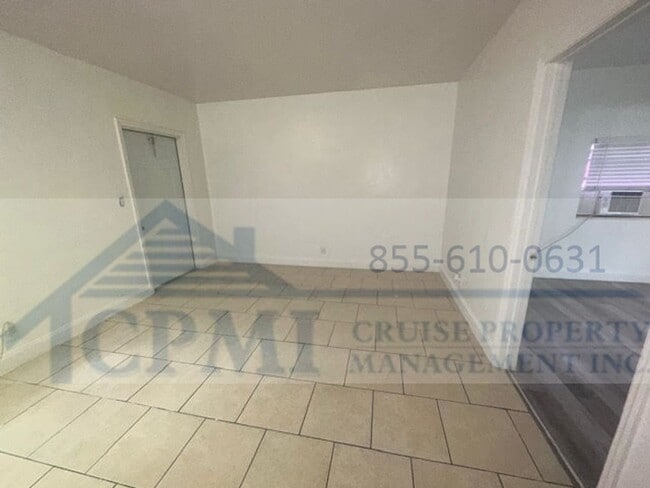 Interior Photo - 5819 Polk St Hollywood, FL 33021