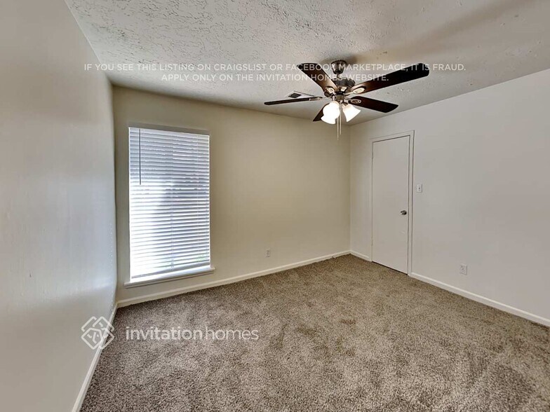 Building Photo - 22526 Smokey Hill Dr