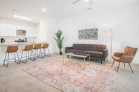 Building Photo - 8359 Coventry Ct