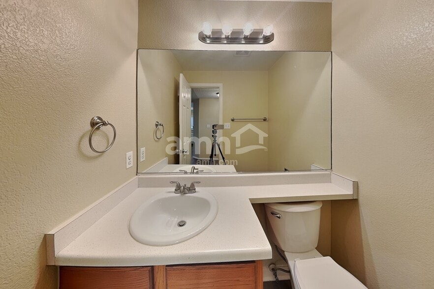 Building Photo - 11468 River Run Pky