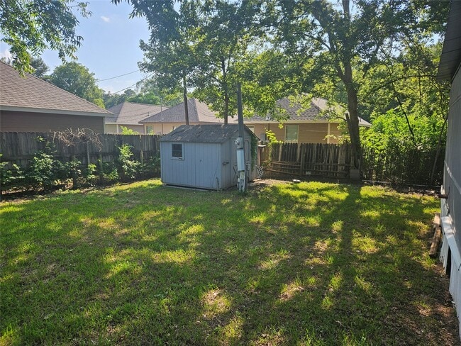 Building Photo - 11453 Underwood St