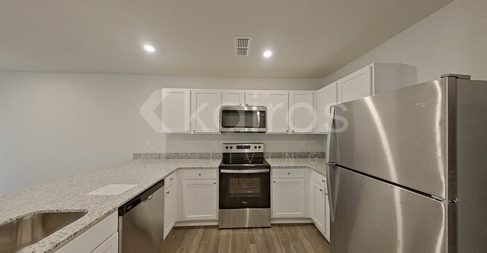 Building Photo - 108 Rock Run Trl