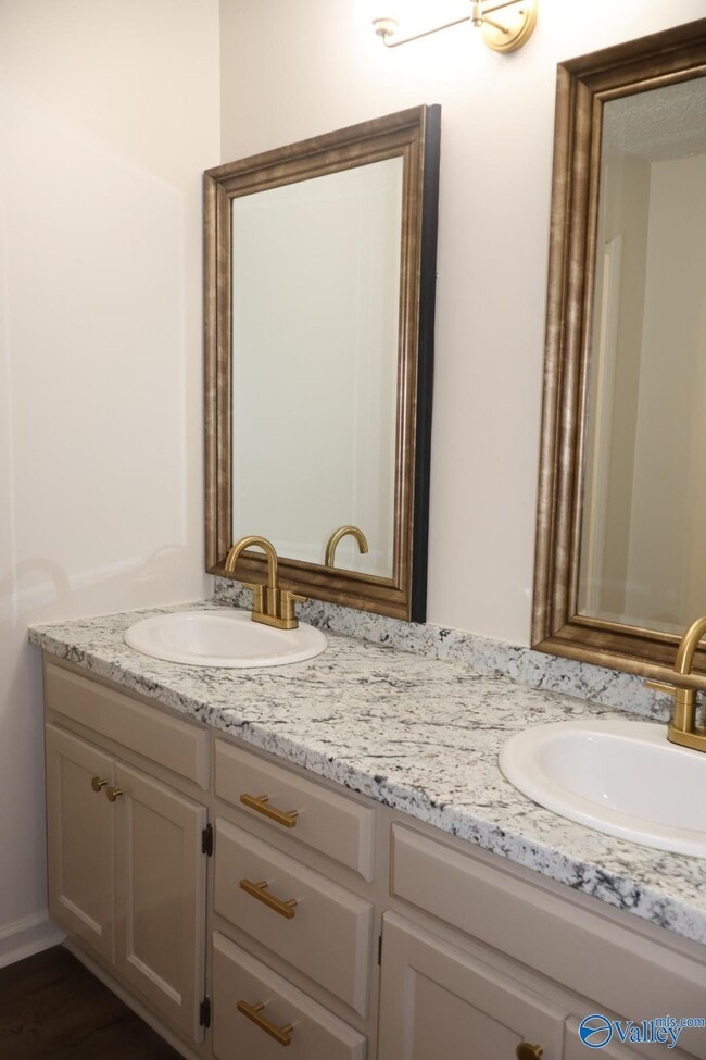 Building Photo - 6864 Steeplechase Dr NW