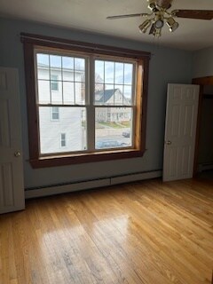 Building Photo - 21 Maple St