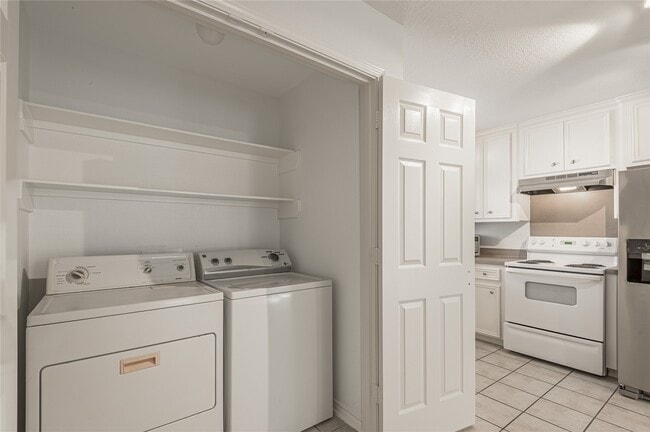 Building Photo - 2118 Avenue M