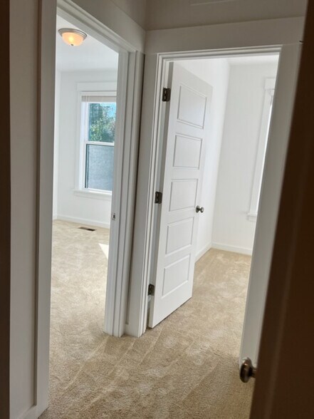 Building Photo - Room in Townhome on Kiernan Grove Ln