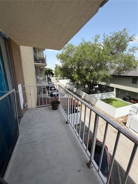 Building Photo - 1805 Sans Souci Blvd