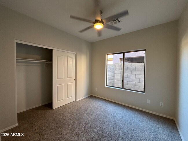 Building Photo - 12849 W Weldon Ave