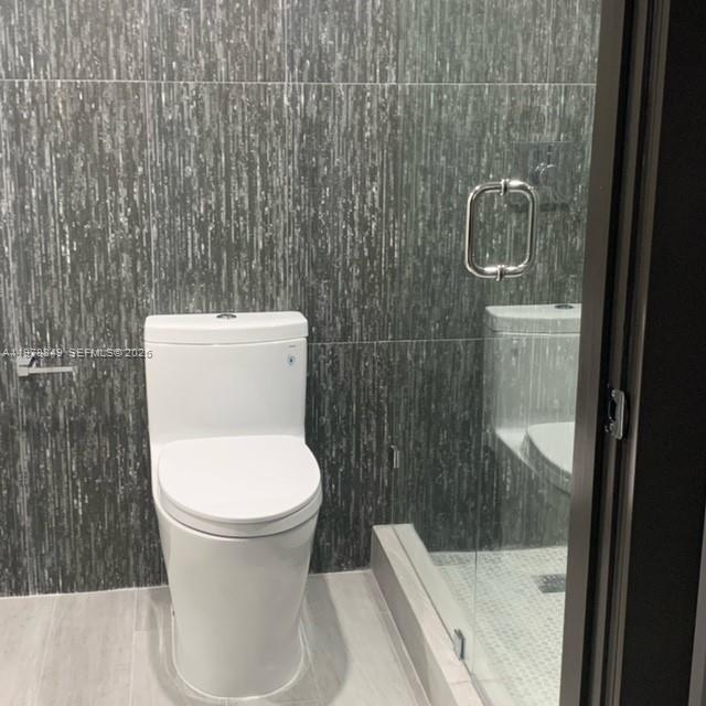 Building Photo - 90 Edgewater Dr