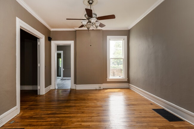 Building Photo - 355 W Clinton St