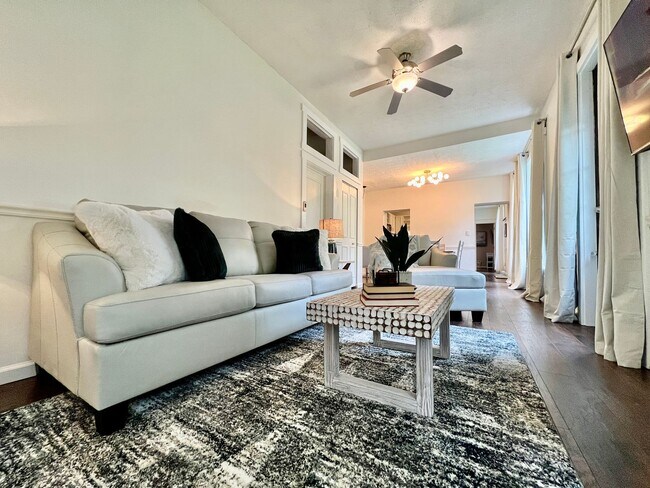 Building Photo - 1 Bd Hide away Historic Dayton, Oh Oregon District