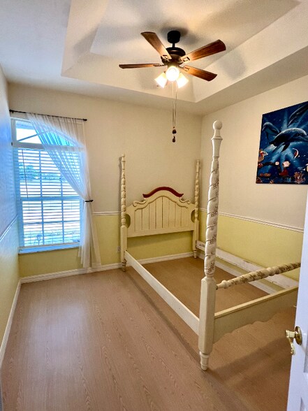 Building Photo - 616 Mirror Lakes Falls Ln