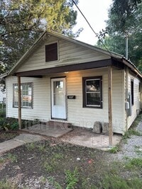 Building Photo - 509 Johnston St