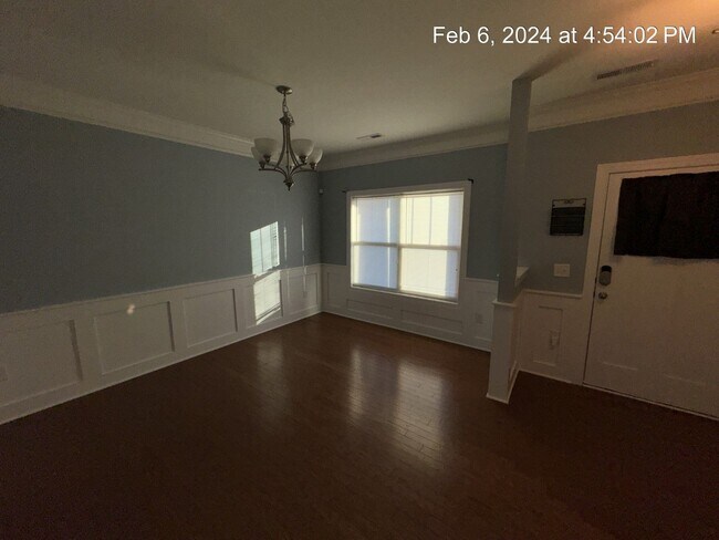 Building Photo - 118 Blackhawk Lane