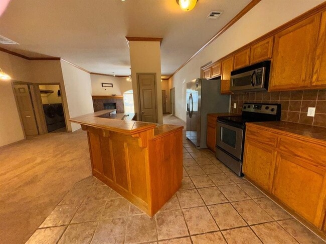 Building Photo - 1424 Teakwood Dr