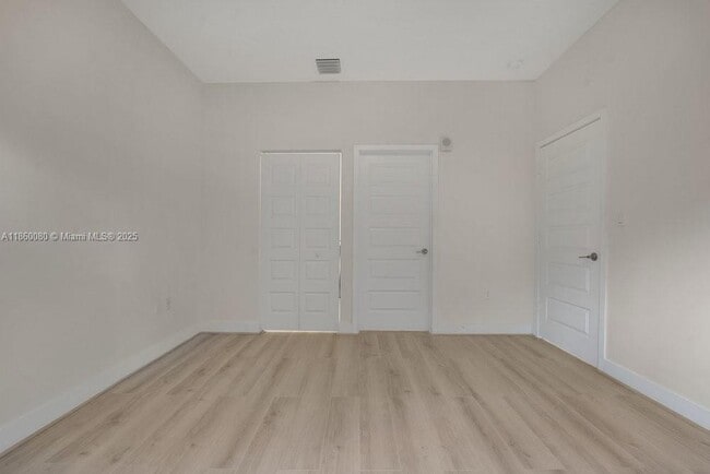 Building Photo - 8175 NW 104th Ave