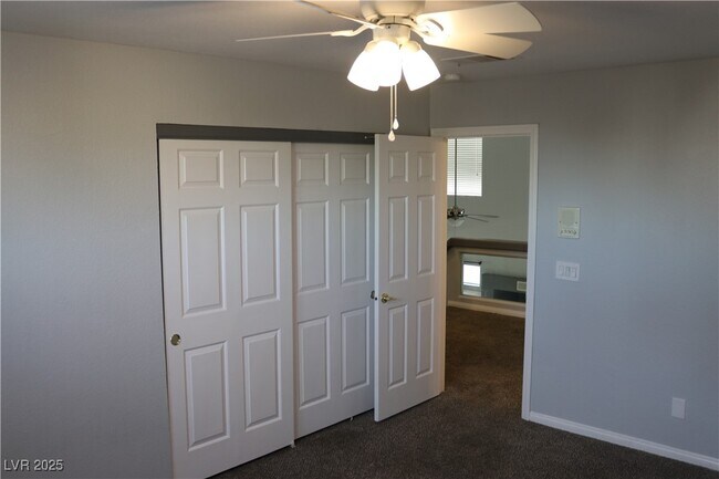 Building Photo - 3733 Deer Flats St