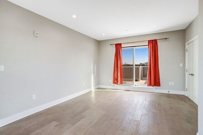 Building Photo - 2812 Georgia Ave NW