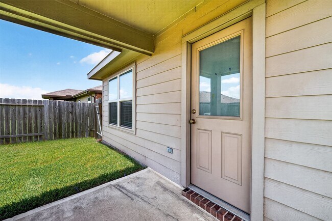 Building Photo - 29615 Breakwater Dr