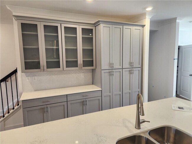 Building Photo - 113 Agnew Wy