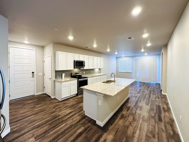 Building Photo - TRAILS AT WESTCREEK - 3bd 2ba condo with 1-car garage!