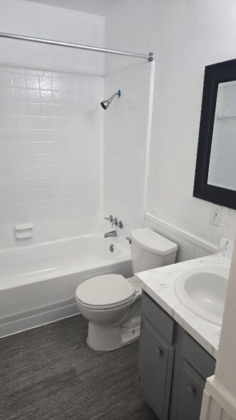 Building Photo - 515 UTA Blvd