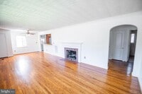 Building Photo - 520 S Carlin Springs Rd