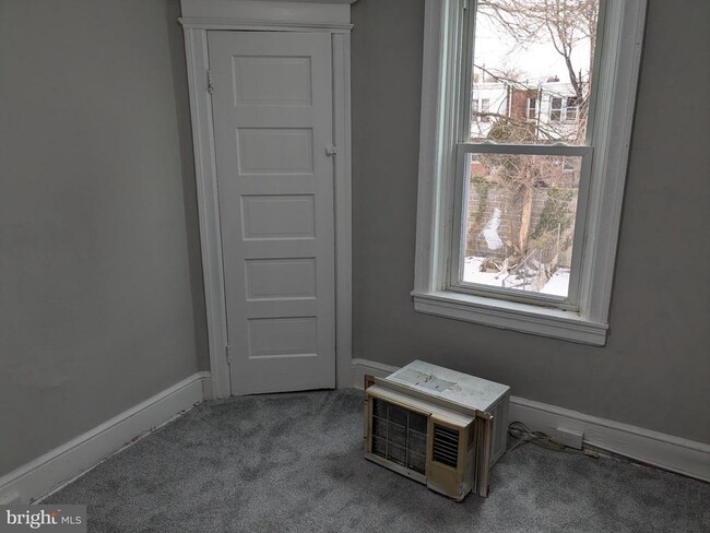 Building Photo - 1261 CHASE