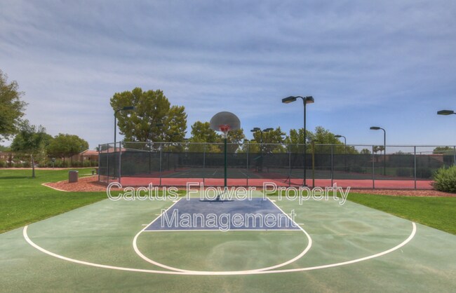 Building Photo - 4226 E Rockledge Rd