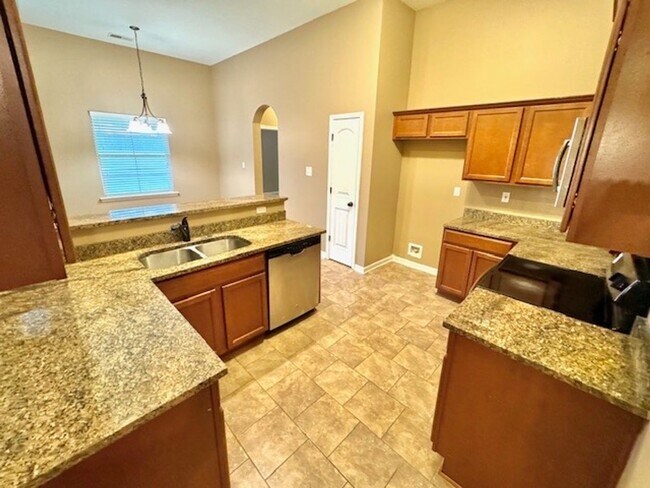 Building Photo - 6302 Vera Ln