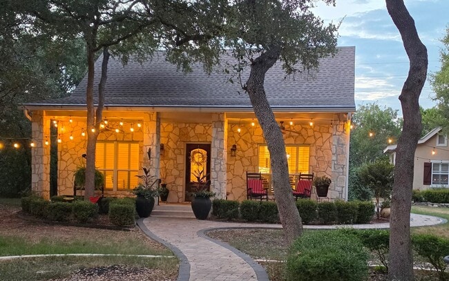 Building Photo - 508 Kendall Pkwy