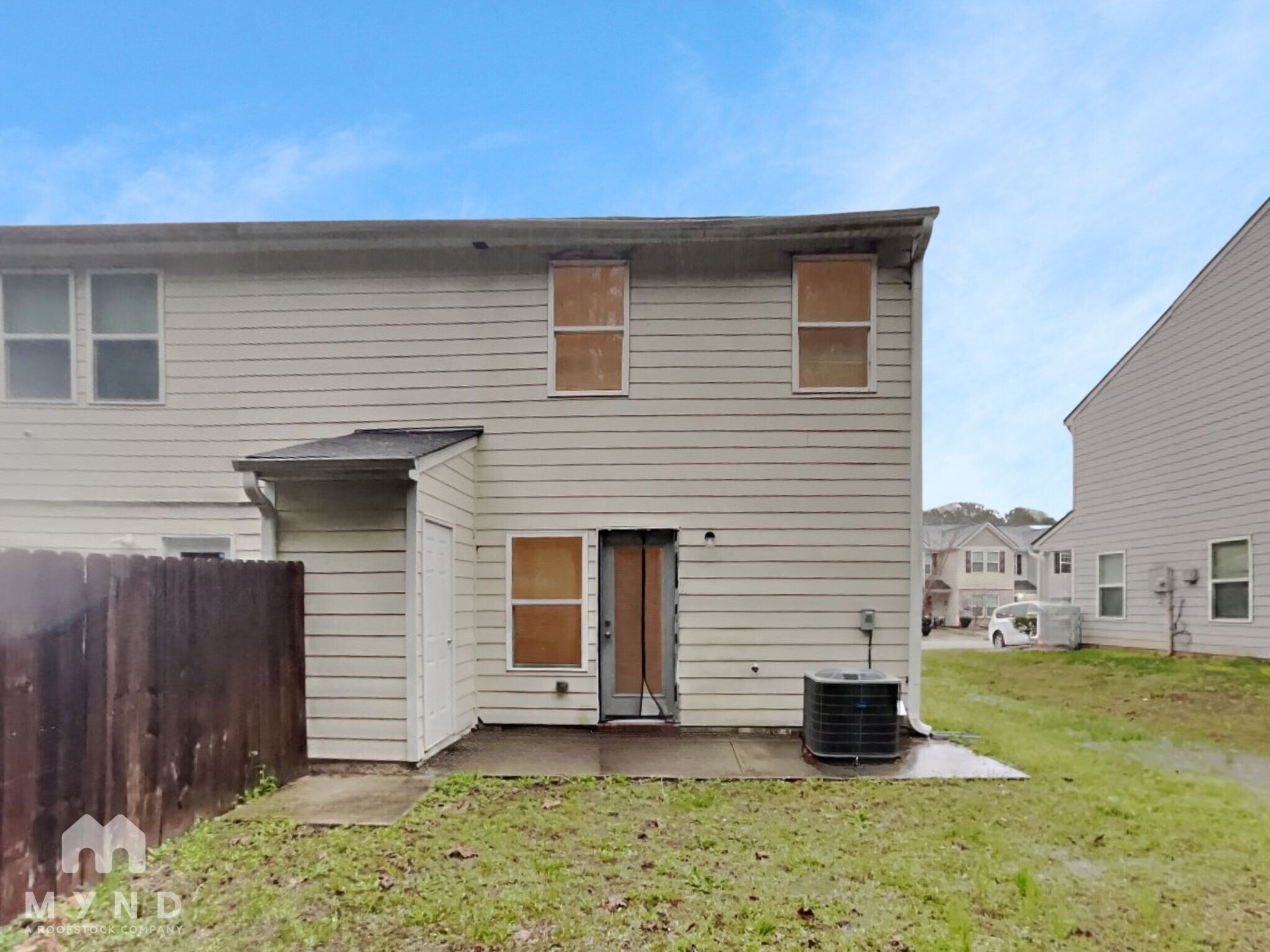 Building Photo - 2544 Piering Dr