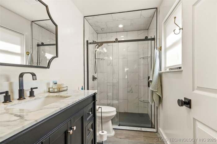 Building Photo - 1709 S Date Ave