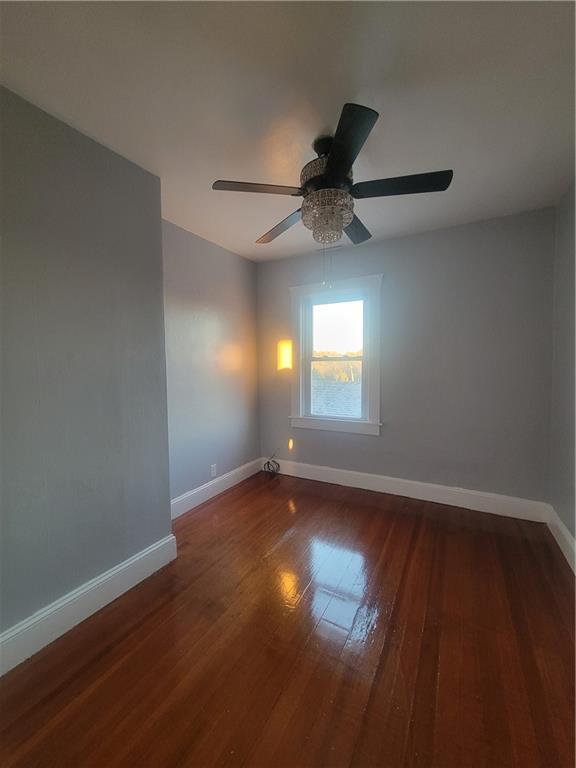 Building Photo - 14 Sabra St