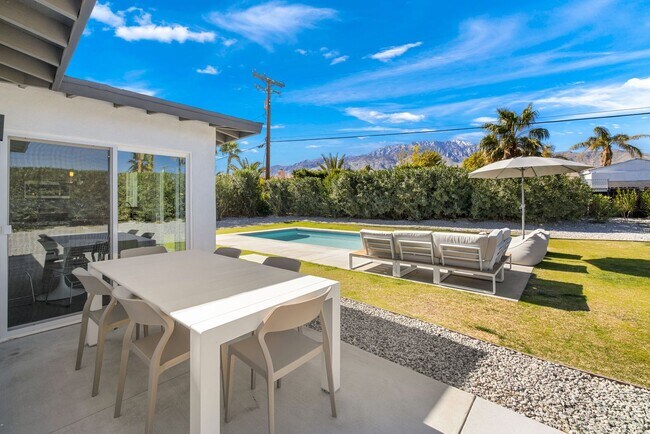 Building Photo - El Retiro - Pool, Jacuzzi, and Private Yard