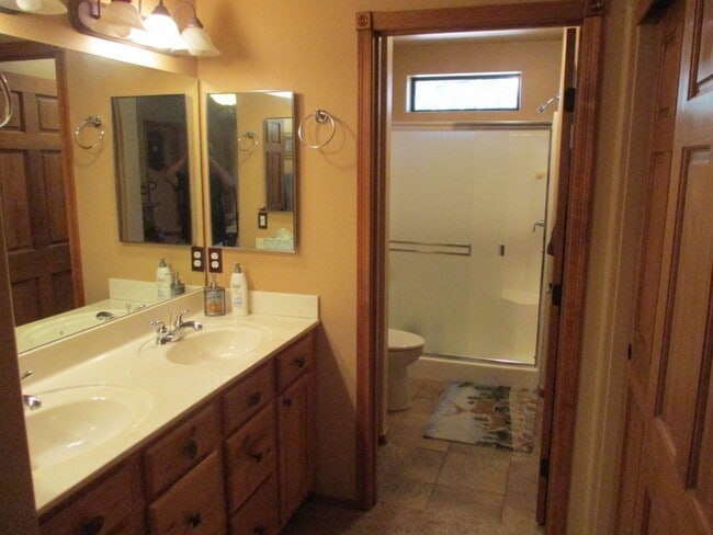 Building Photo - 4751 W Bison Ln