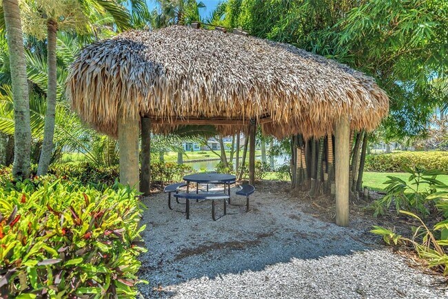 Building Photo - 5405 Merritt Island Dr