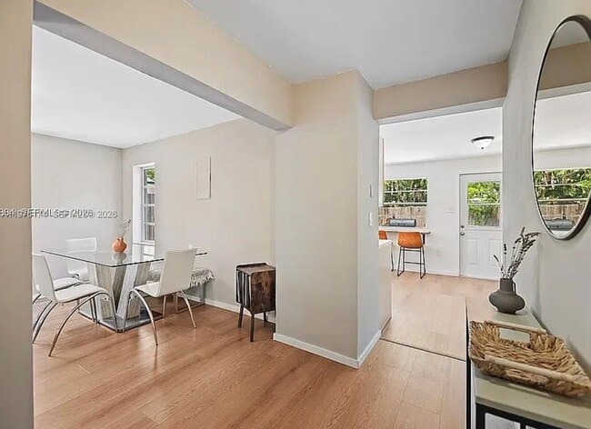 Building Photo - 1480 SW 26th Ave