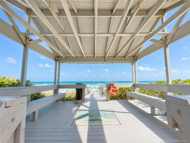 Building Photo - 7380 S Ocean Dr