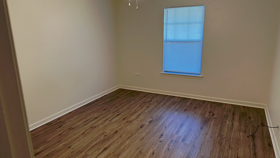 front bedroom - 214 Gloria St