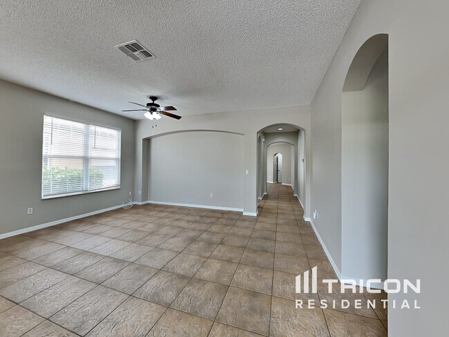 Building Photo - 14308 Tanja King Blvd