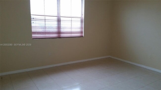 Building Photo - 11833 SW 152nd Ct